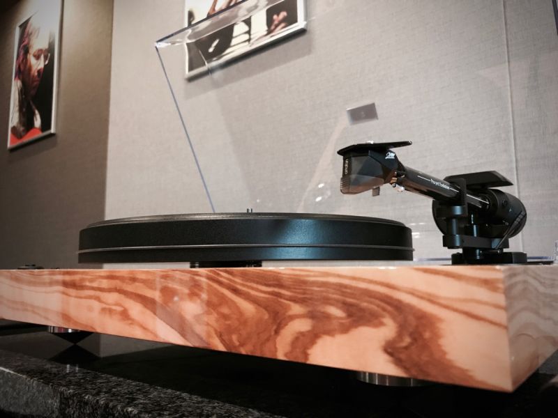 Pro-Ject 2-XPERIENCE CLASSIC SB DC